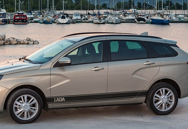  Lada -   
